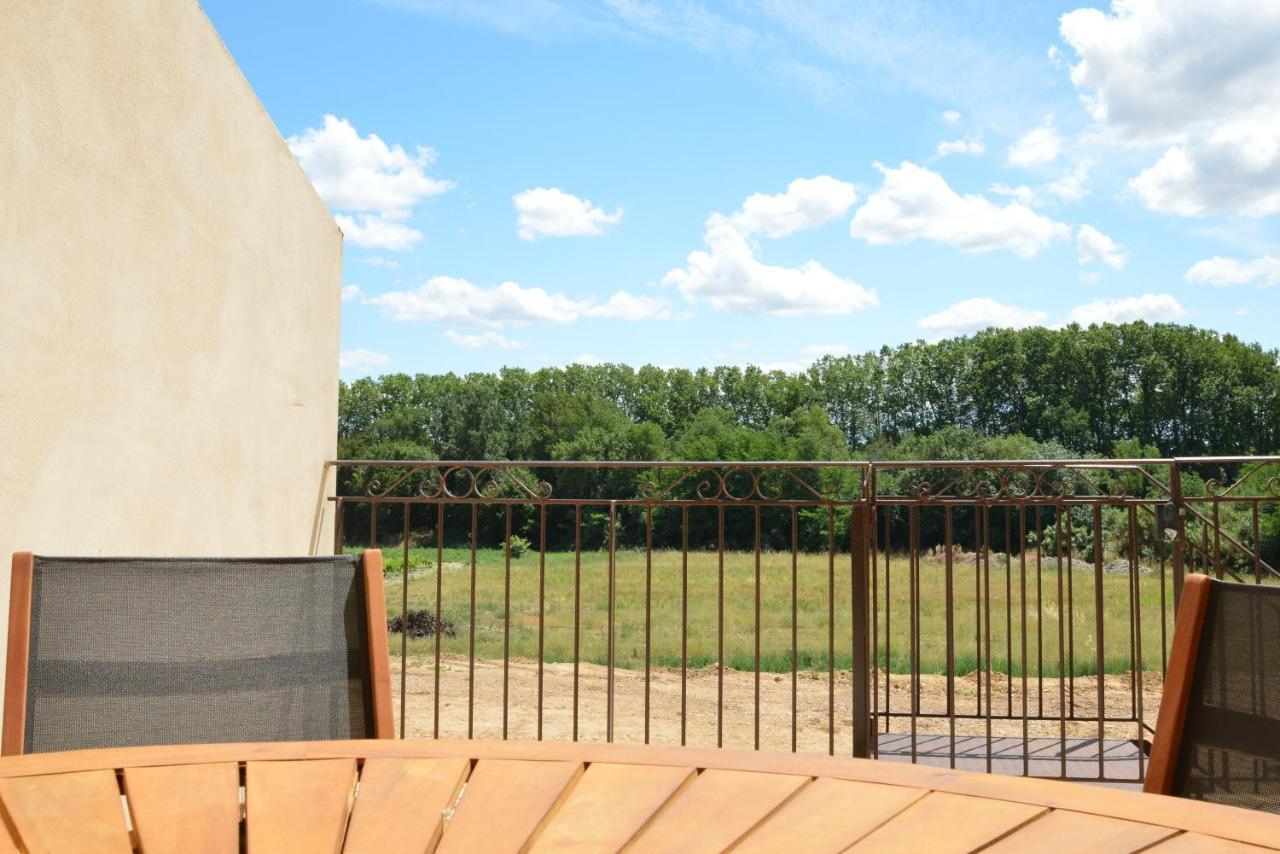 Domaine De L'Herbe Sainte Mirepeisset Exterior foto